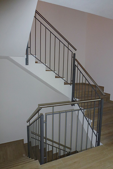 Treppen und Treppengeländer in Tittmoning Spenglerei Metallbau Lex in
Tittmoning