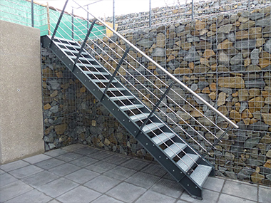 Treppen und Treppengeländer in Burghausen Spenglerei Metallbau Lex in Burghausen