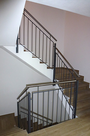 Treppen und Treppengeländer in Tittmoning Spenglerei Metallbau Lex in Tittmoning
